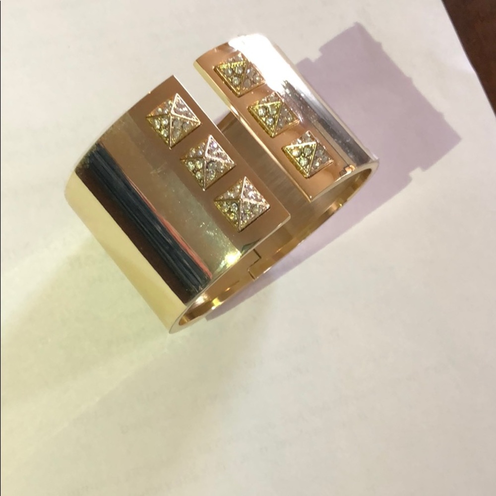 VS gold crystal studded pyramid cuff